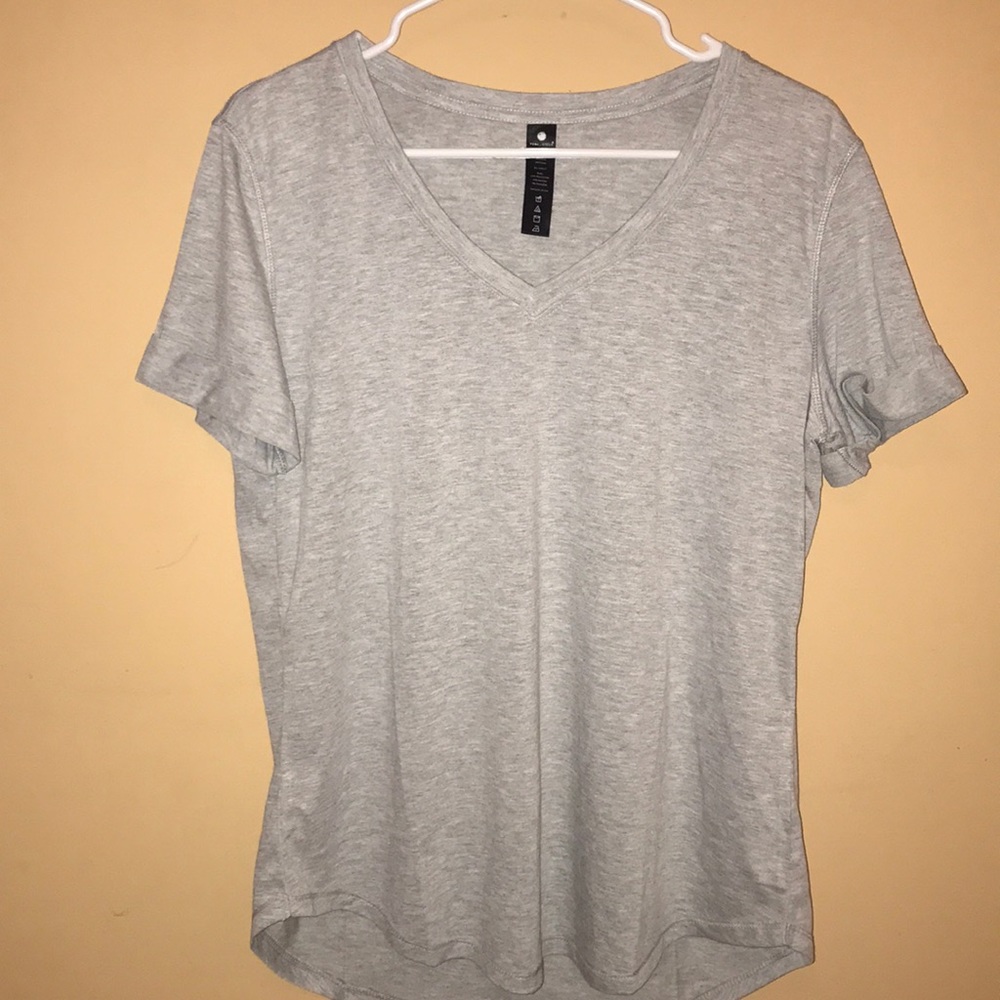 Yogalicious V-Neck